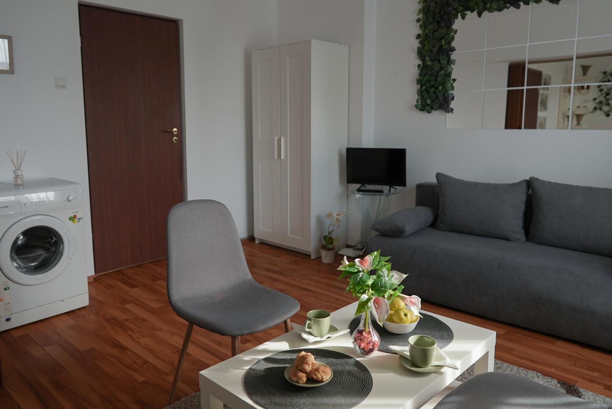 Victoria Avenue Apartments บูคาเรสต์ ภายนอก รูปภาพ