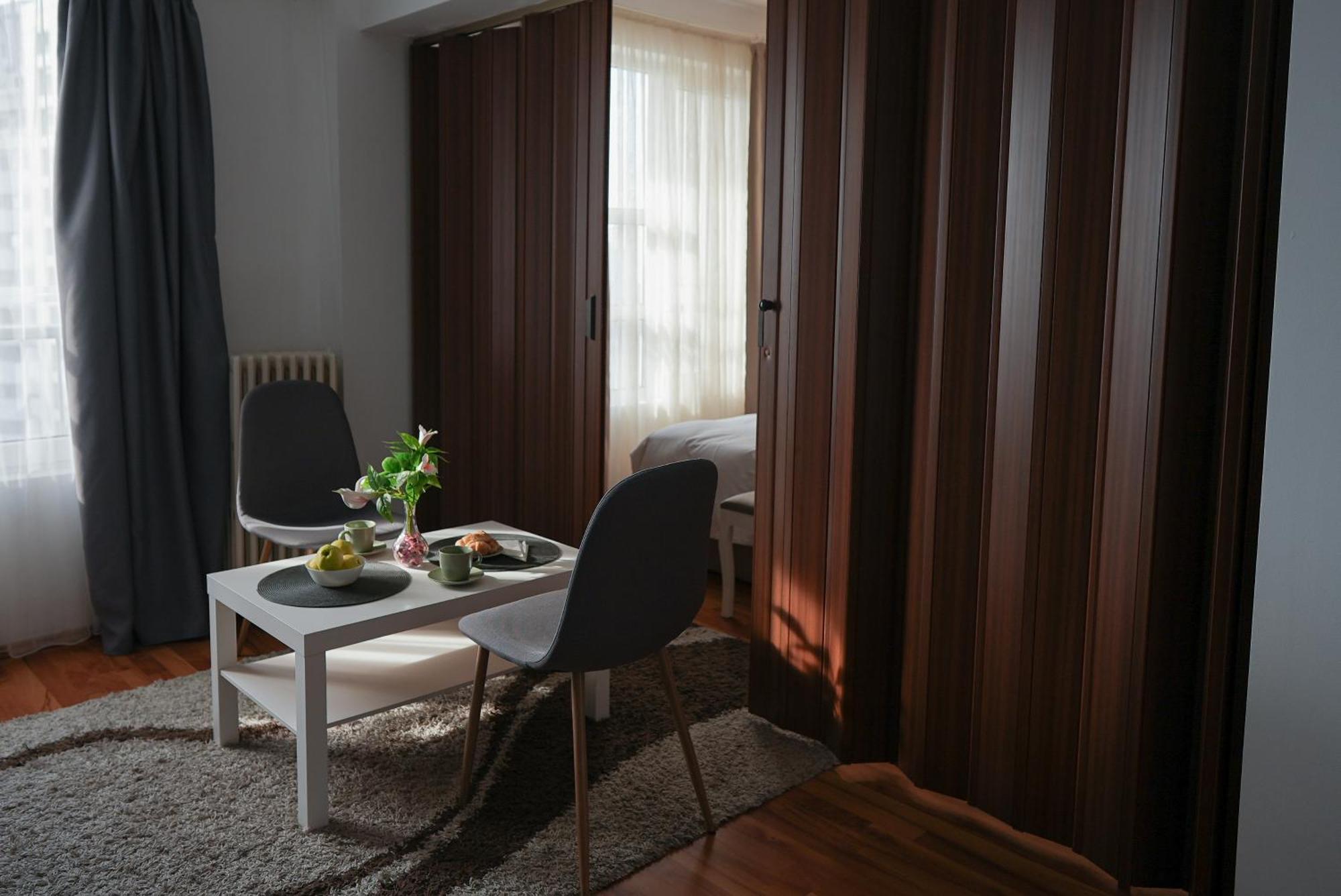 Victoria Avenue Apartments บูคาเรสต์ ภายนอก รูปภาพ